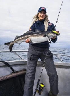 Kystfiskesett Penn 9' 270cm 40-120g 13 Kystfiskesett Penn 9' 270cm 40-120g -Sportsfiskebutikken 59843 Penn Penn Regiment III Spin Pilk 8 240cm 5 4